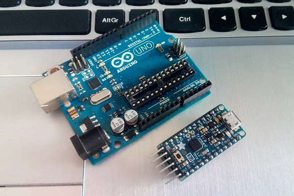 arduino and pro trinket