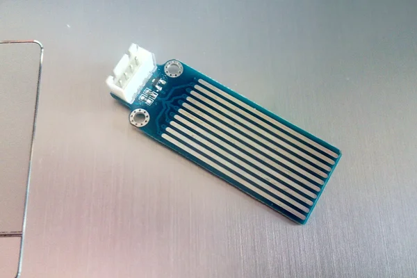 water sensor back